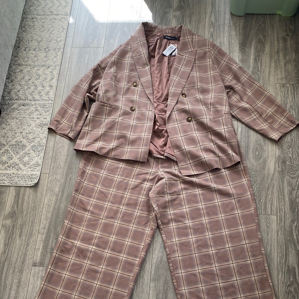 Torrid - NWT! Plaid Double Breasted Blazer & Trouser Set - Size 5X / 28